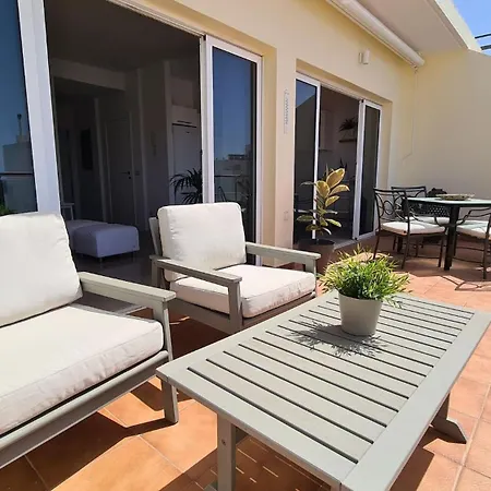 Charco Terrace - Central & Cozy Apartment 아리시페