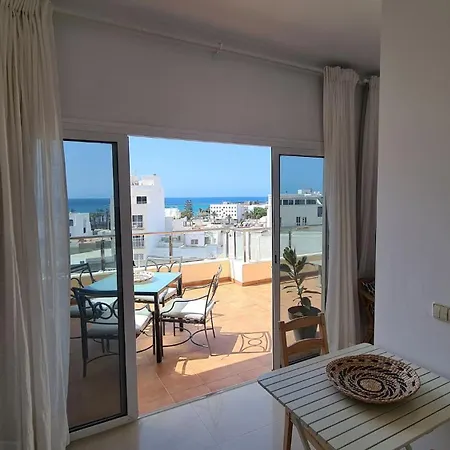 아파트 Charco Terrace - Central & Cozy Apartment *